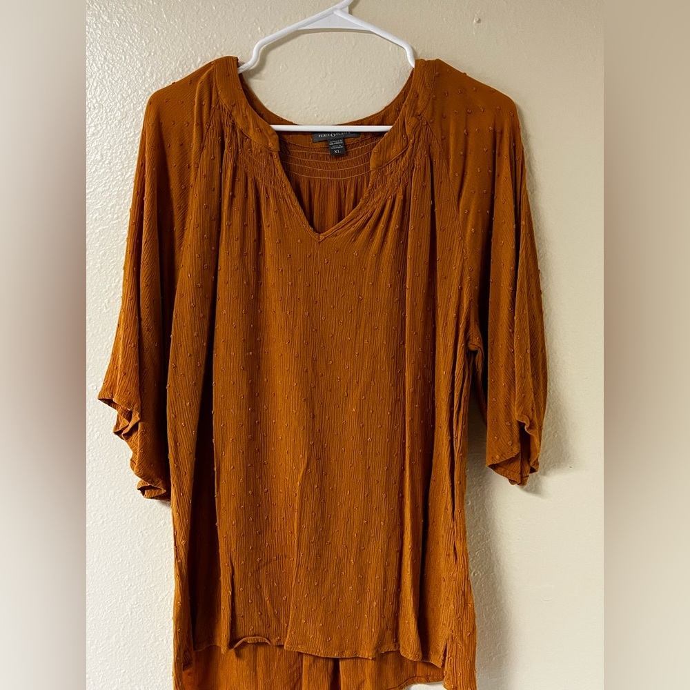 Color: Burnt Orange Brand: Peace  & Pearls Size: XL